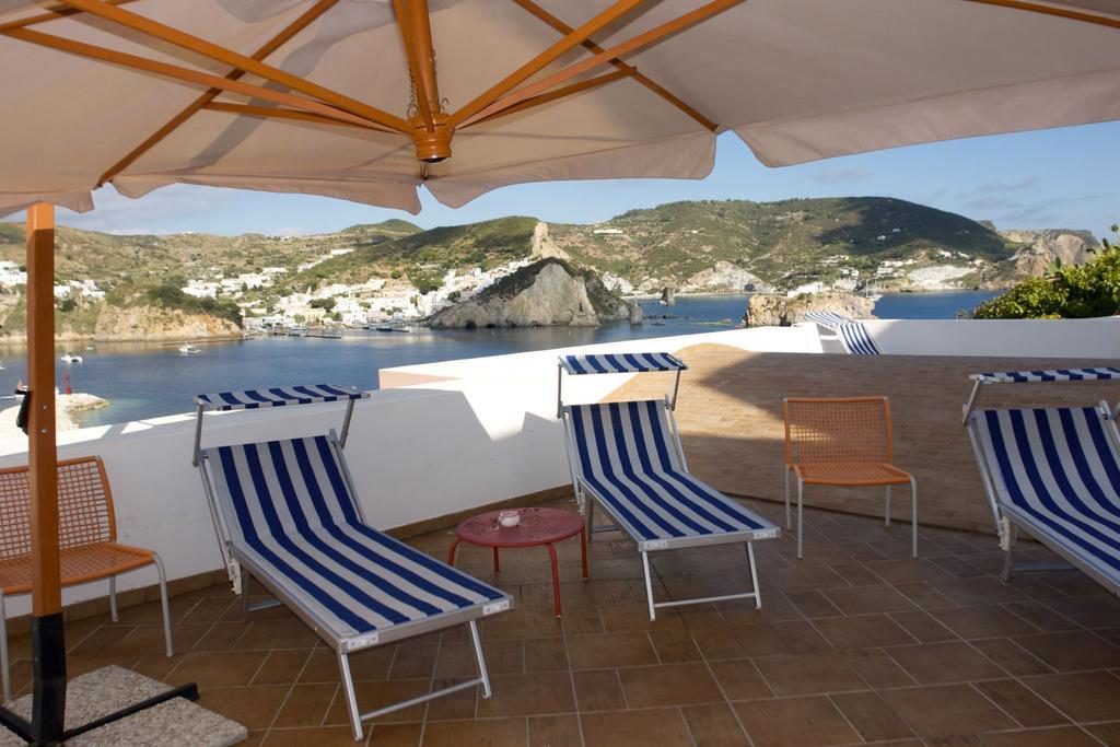 B&B La Terrazza Sul Porto Ponza Exterior photo